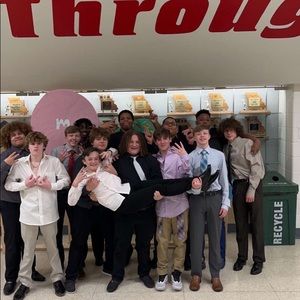 Meet your Posher, Dakota